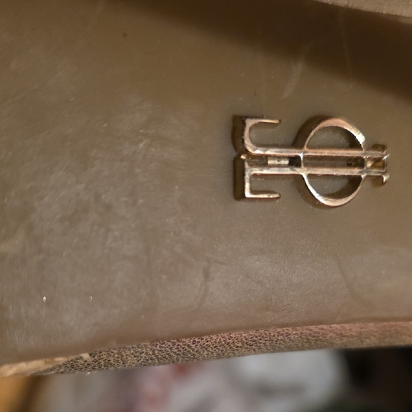 Jennifer Lopez Metallic Gold Peep Toe Heels - Picture 3 of 5